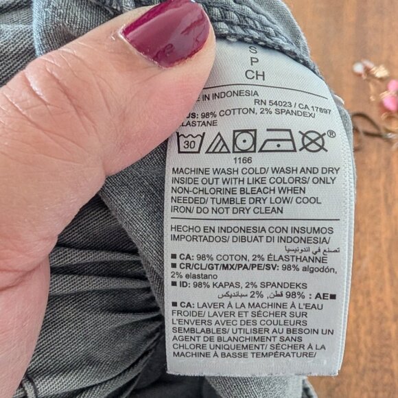 Old Navy Women's OGC Chinos High Waisted 7" Shorts Panther Gray Small Cotton - Picture 2 of 7